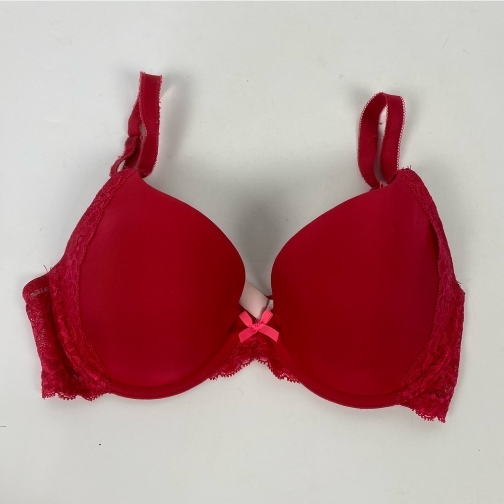 Victoria's Secret Dream Angels Perfect Coverage Red Lace Sexy Bra 32D